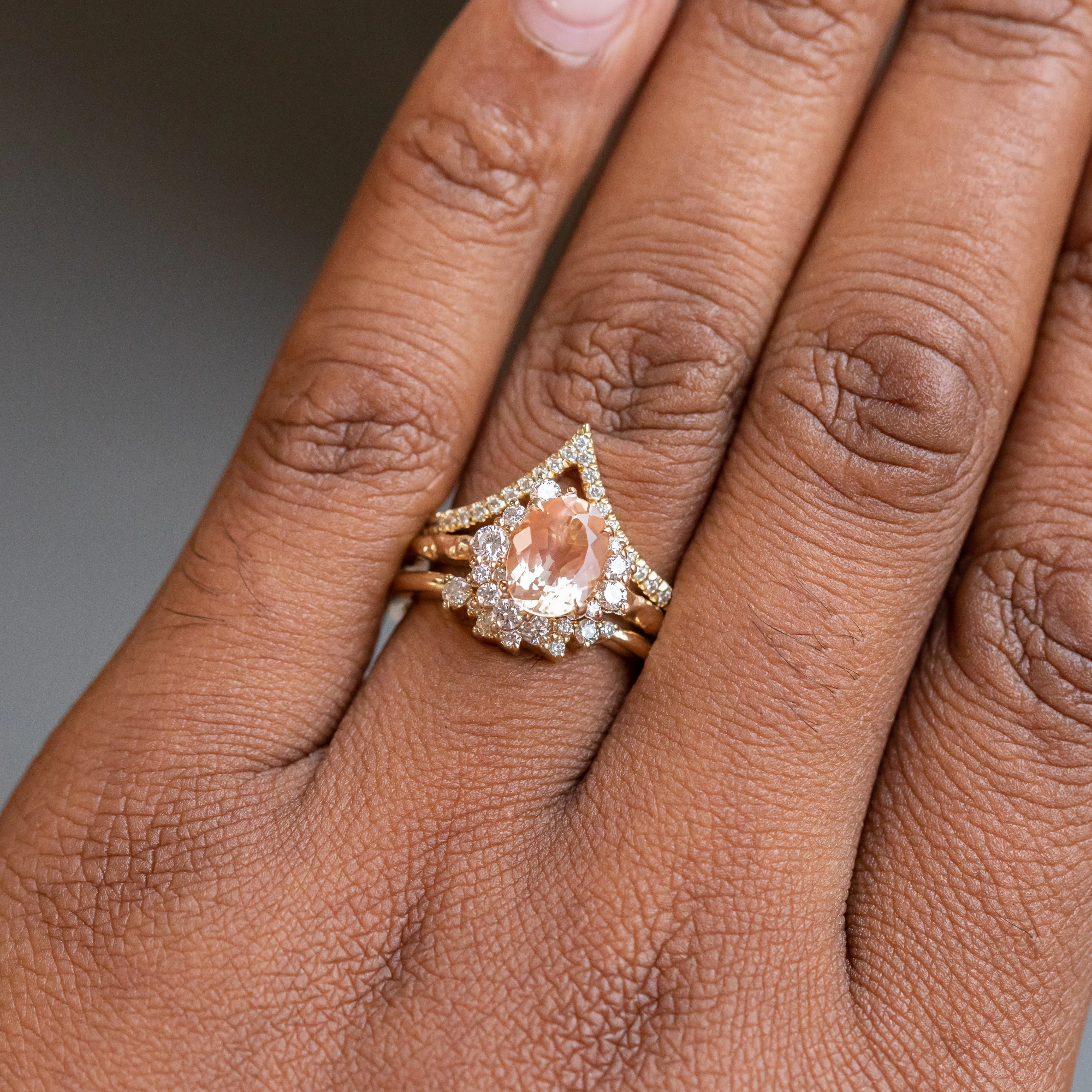 1.25ct Oval Sunstone Asymmetrical Evergreen Cluster Ring In 14k Yellow Gold