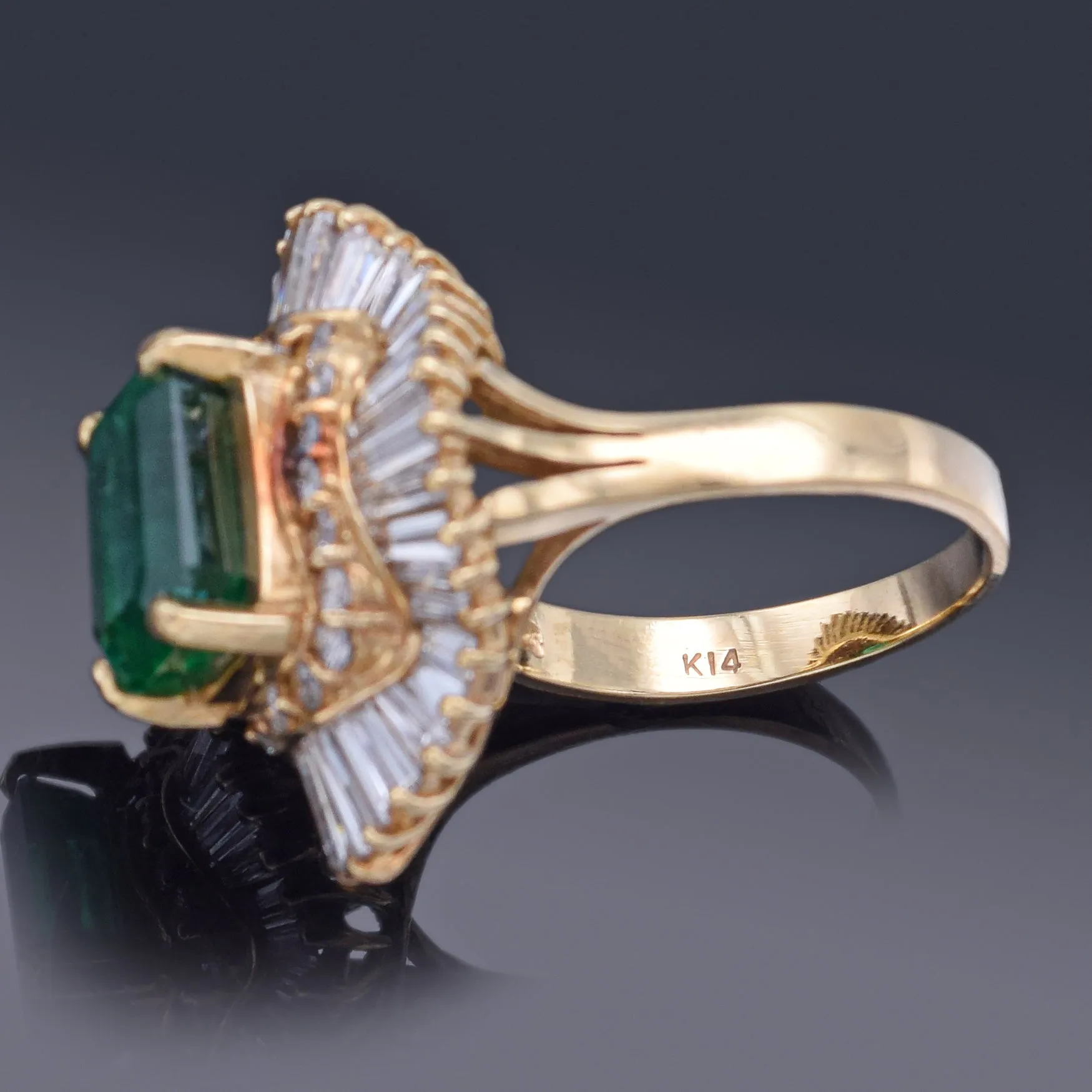 Estate 14K Yellow Gold 3.78 Ct Emerald & 2.78 TCW Diamond Cocktail Ring