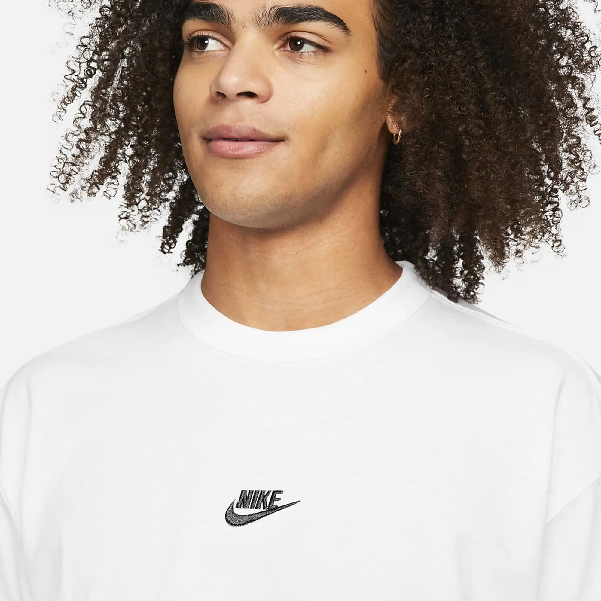 Nike Mens Sportswear Premium Essentials SS Tee