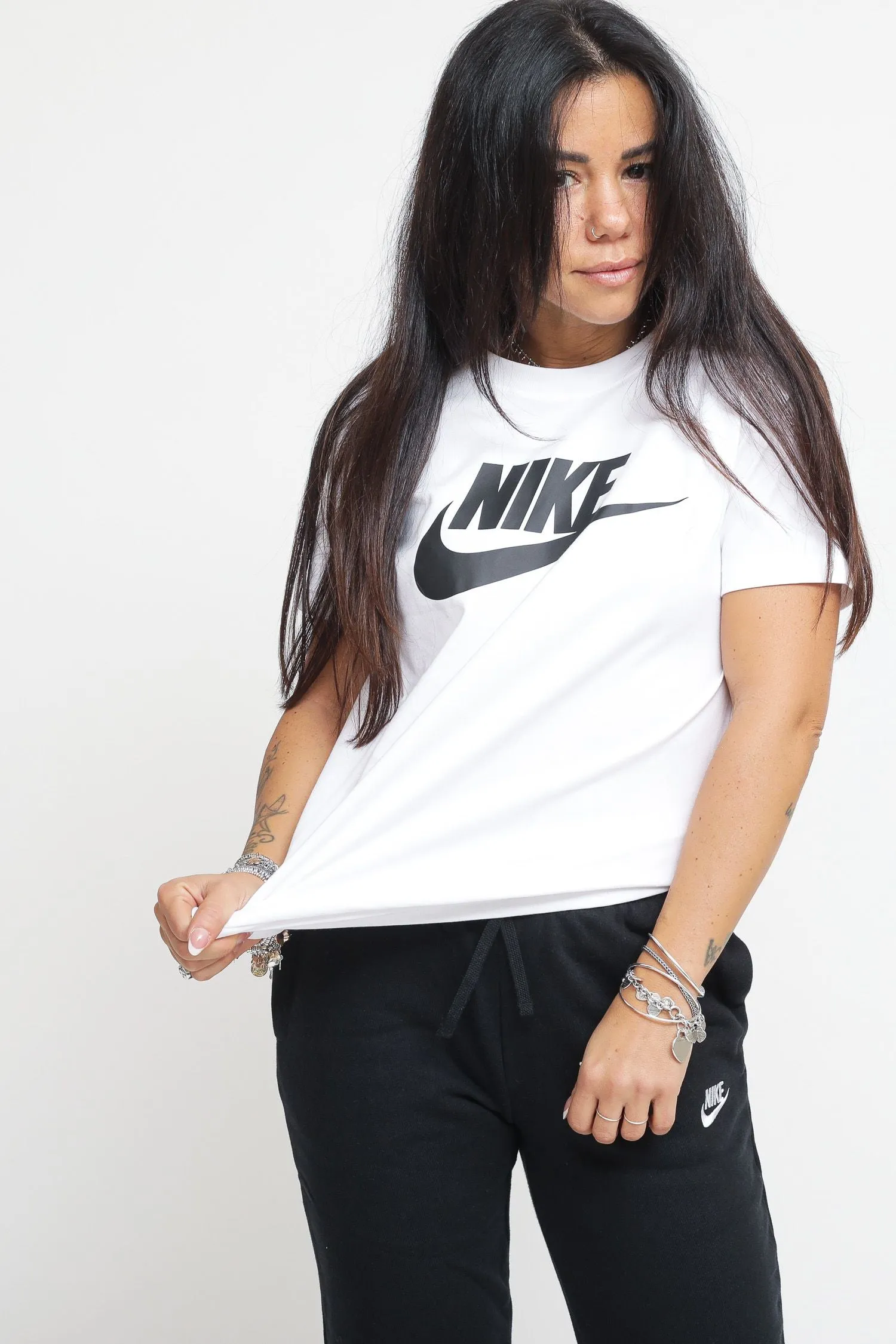 Nike Sportswear Essential T-Shirt - White Black