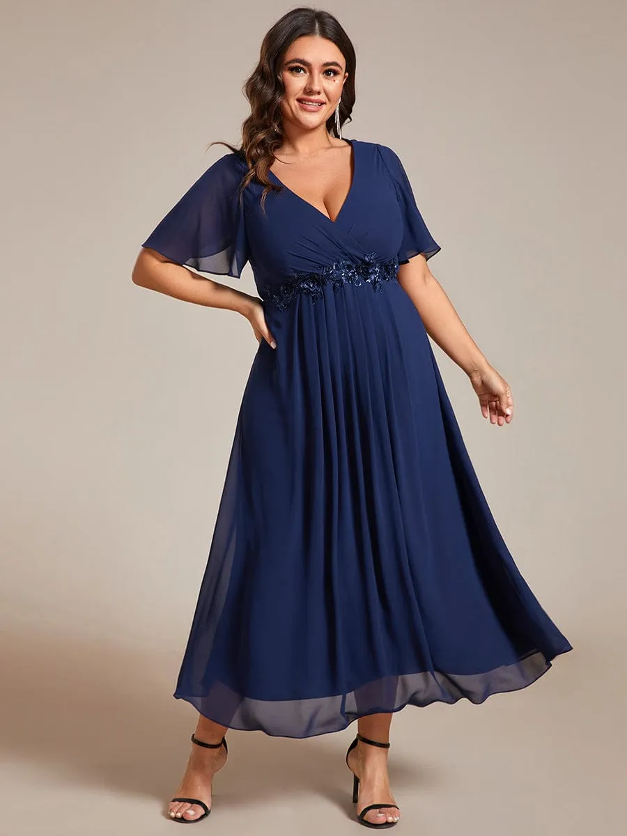 Plus Size Elegant Short Sleeves V-Neck Floral Applique Wedding Guest Dress