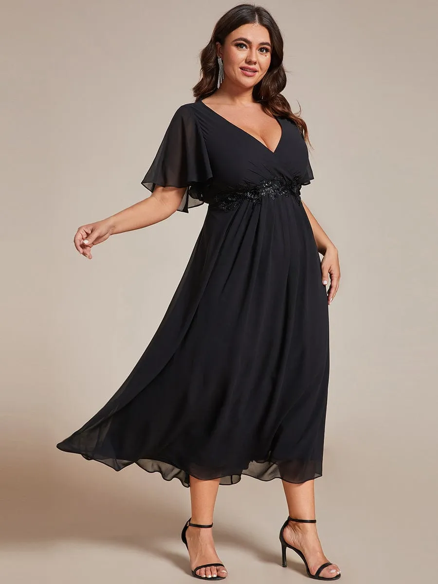 Plus Size Elegant Short Sleeves V-Neck Floral Applique Wedding Guest Dress