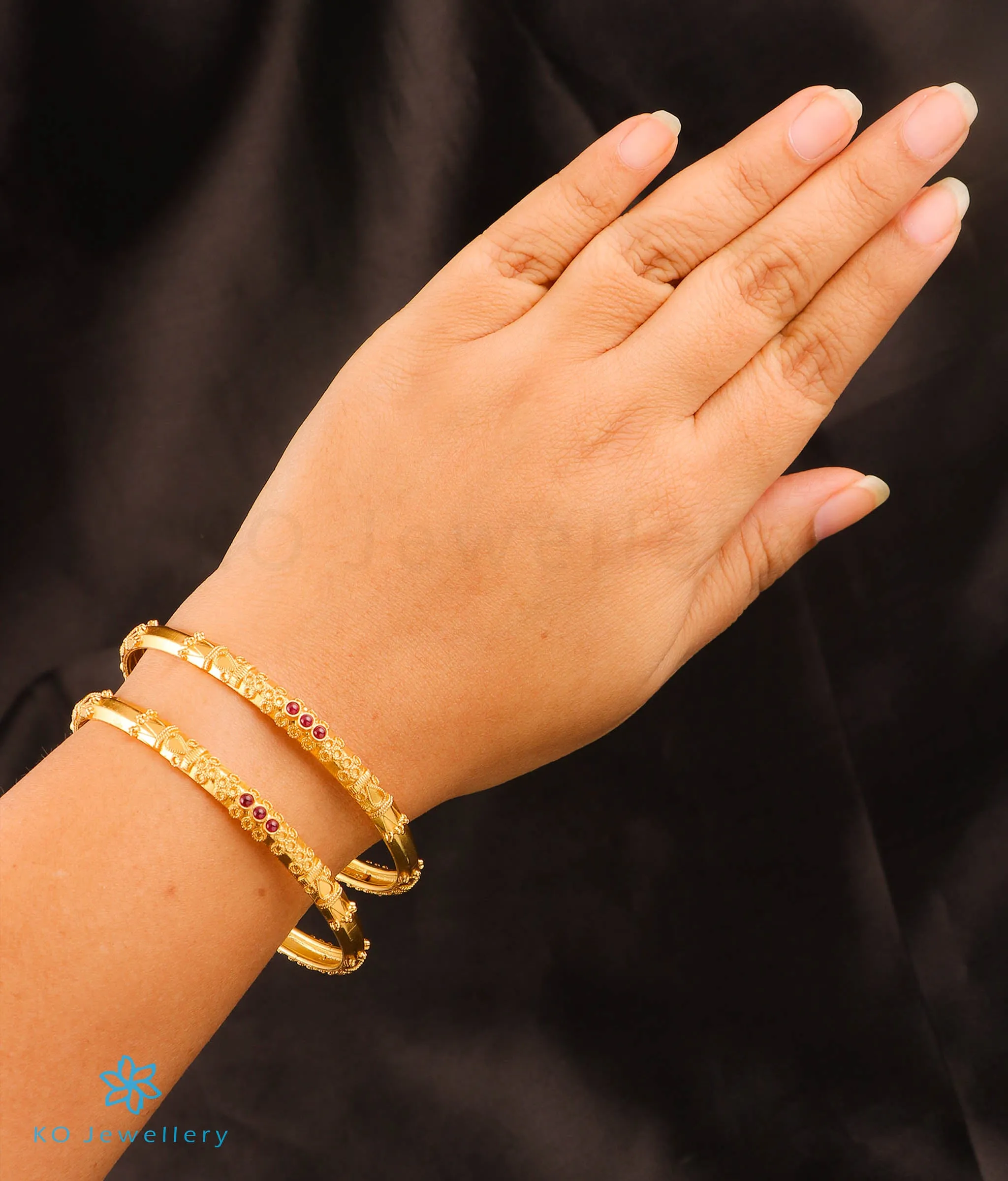 The Kavya Antique Silver Coorgi Bangle (Size/2.4)